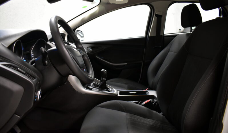 FORD FOCUS 1.6 S 2017 lleno