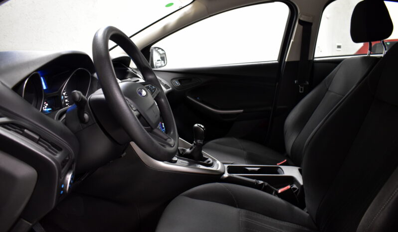 FORD FOCUS 1.6 S 2017 lleno