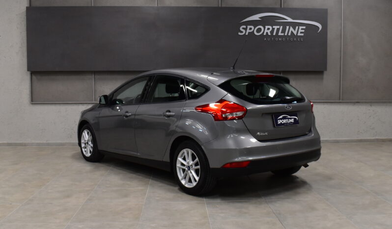 FORD FOCUS 1.6 S 2017 lleno