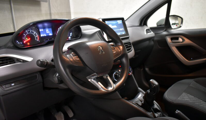 PEUGEOT 208 ALLURE 1.6 2018 lleno