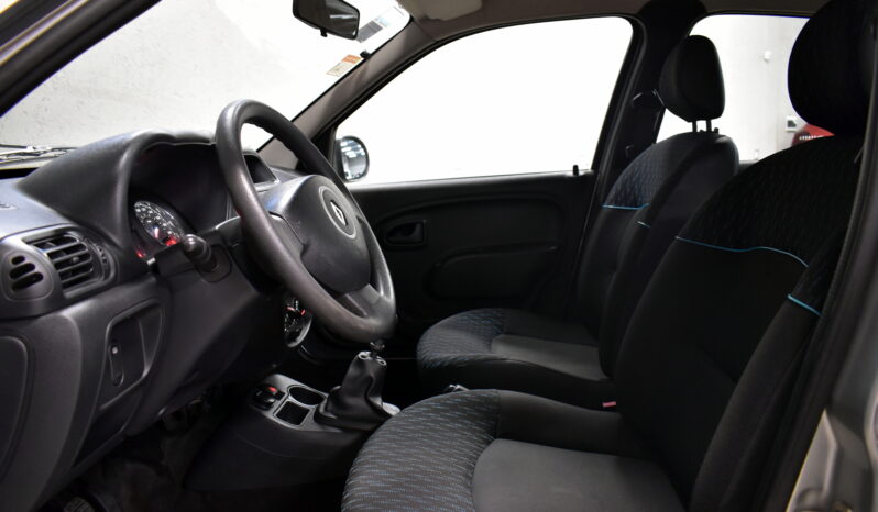 RENAULT CLIO MIO 1.2 CONFORT 5P 2015 lleno