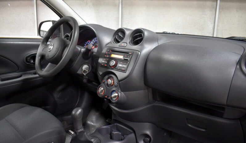 NISSAN MARCH 1.6 ACTIVE 2015 lleno