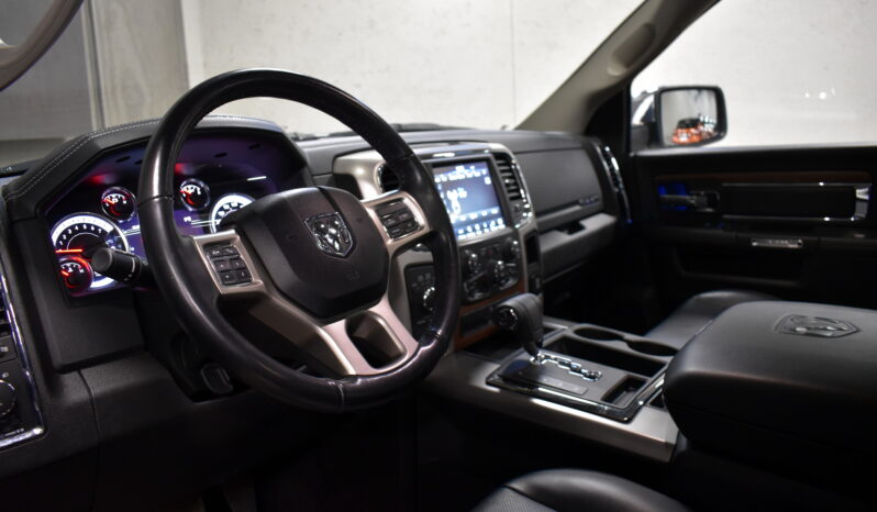 RAM 1.500 LARAMIE V8 5.7 HEMI 4X4 2020 lleno