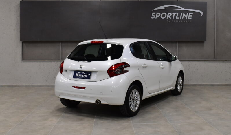 PEUGEOT 208 ALLURE 1.6 2018 lleno