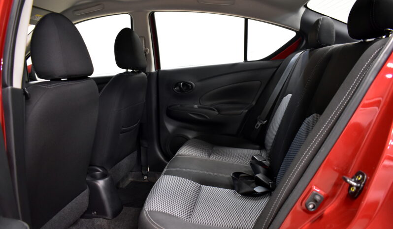 NISSAN VERSA 1.6 SENSE AT 2020 lleno