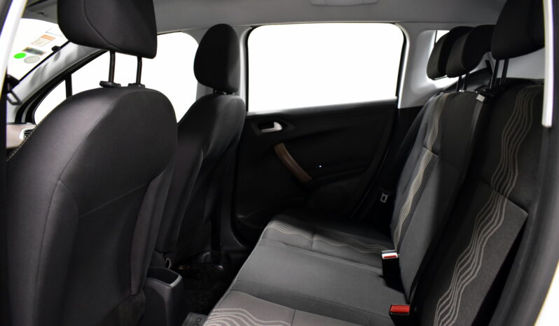 PEUGEOT 2008 ACTIVE 1.6 MT 2018 lleno