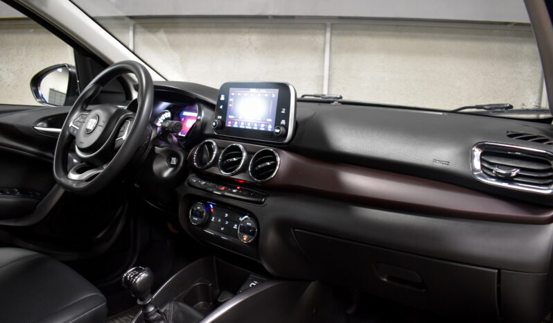 FIAT CRONOS PRECISION 1.8 MT 2021 lleno