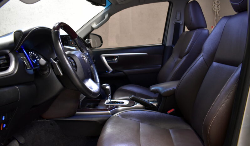 TOYOTA SW4 SRX 4×4 2.8 TDI 6 A/T 7A 2020 lleno