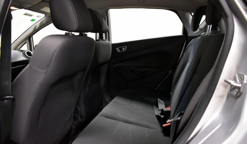 FORD FIESTA KD 1.6 SE AT 2016 lleno