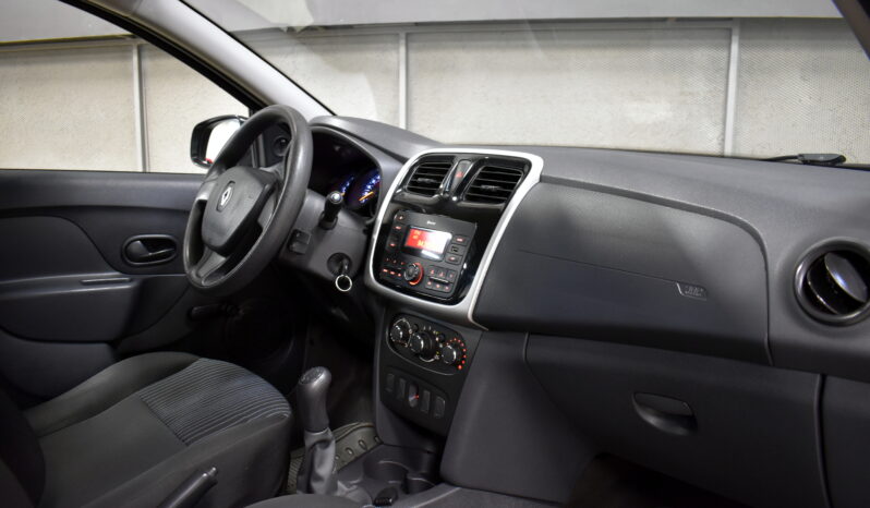 RENAULT SANDERO AUTHENTIQUE 1.6 2017 lleno