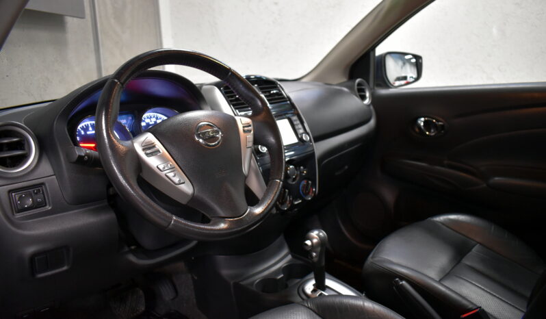 NISSAN VERSA EXCLUSIVE AT 1.6 2016 lleno